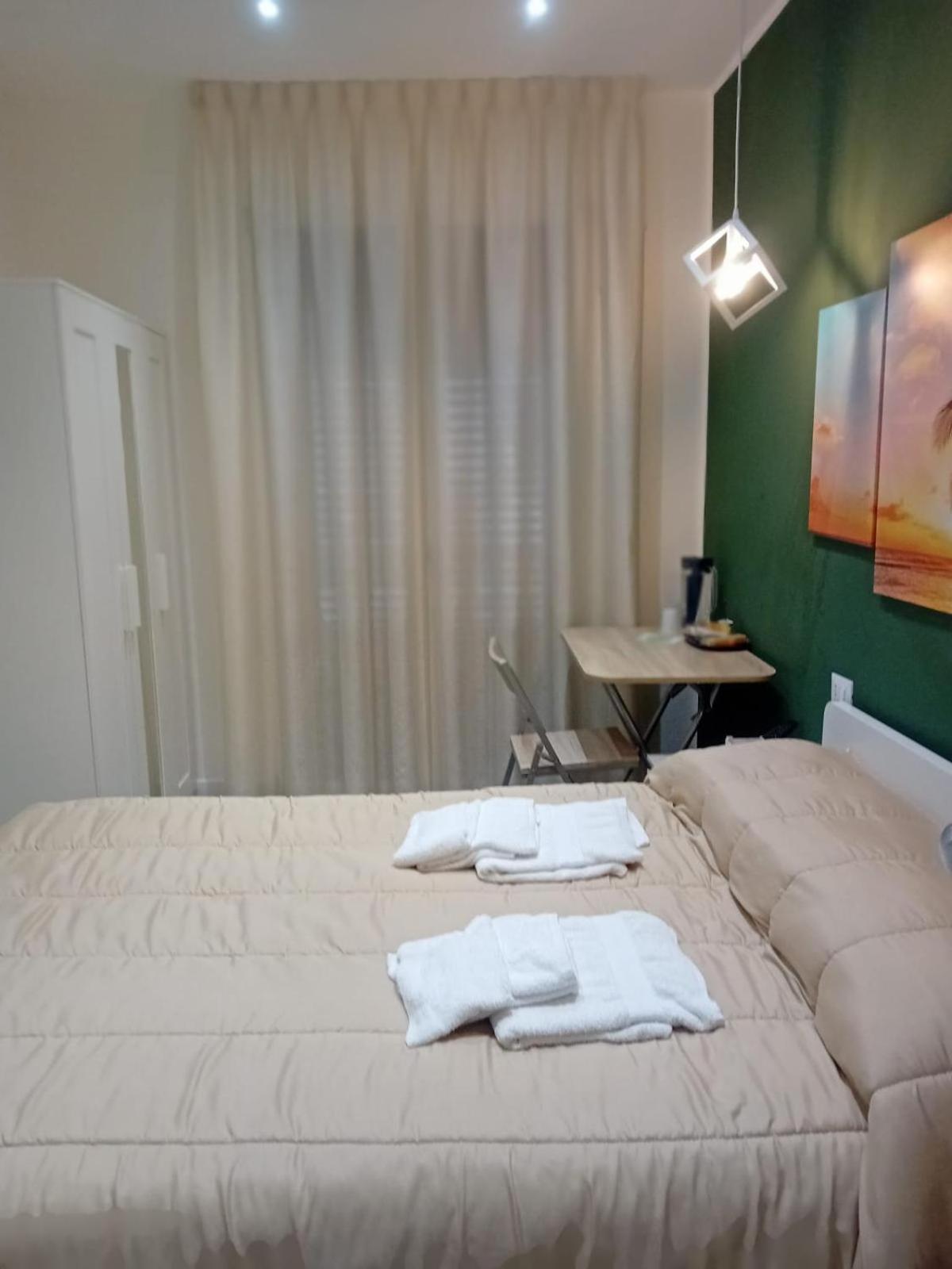 Single Room Private Bathroom