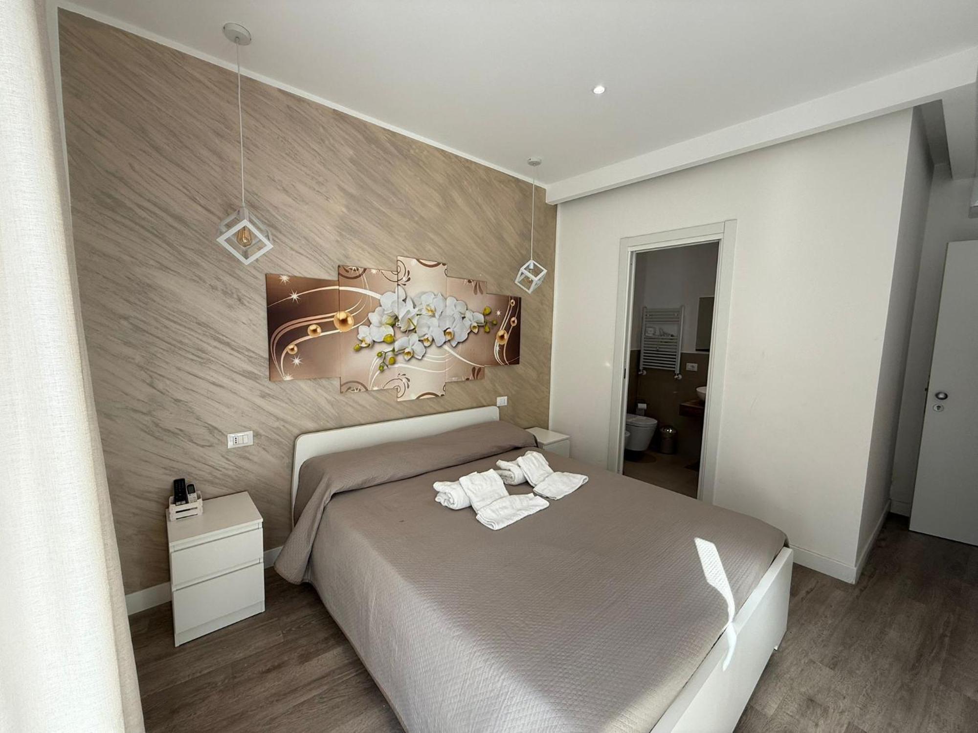 Double Room Private Bathroom
