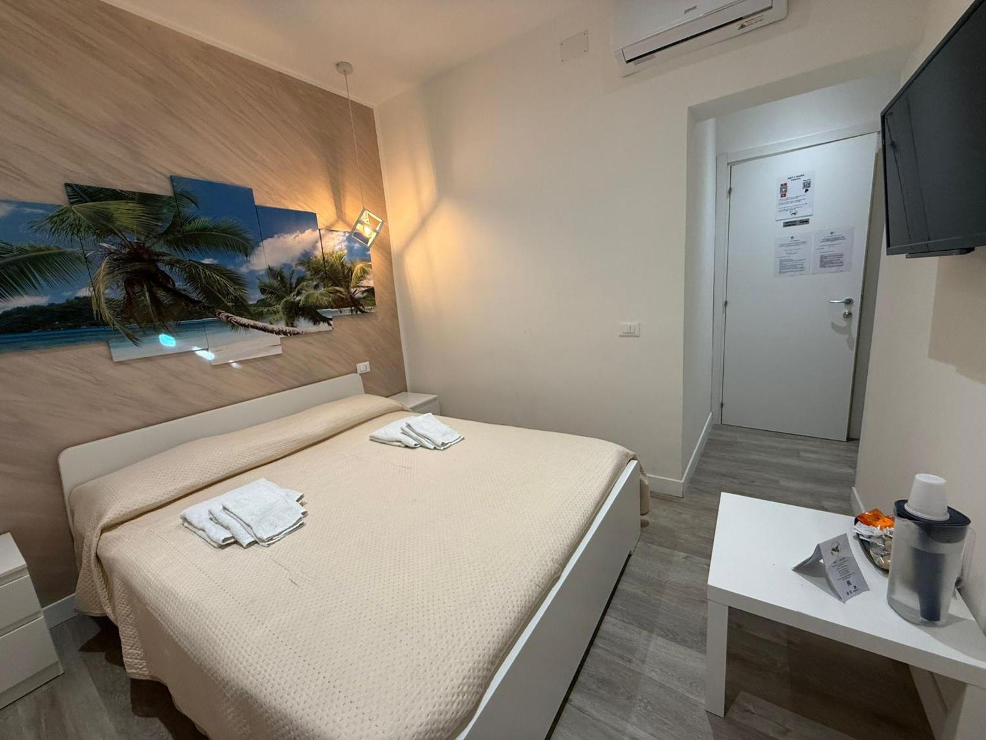 Double Room Private Bathroom